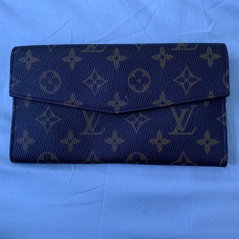 Louis Vuitton wallet!!